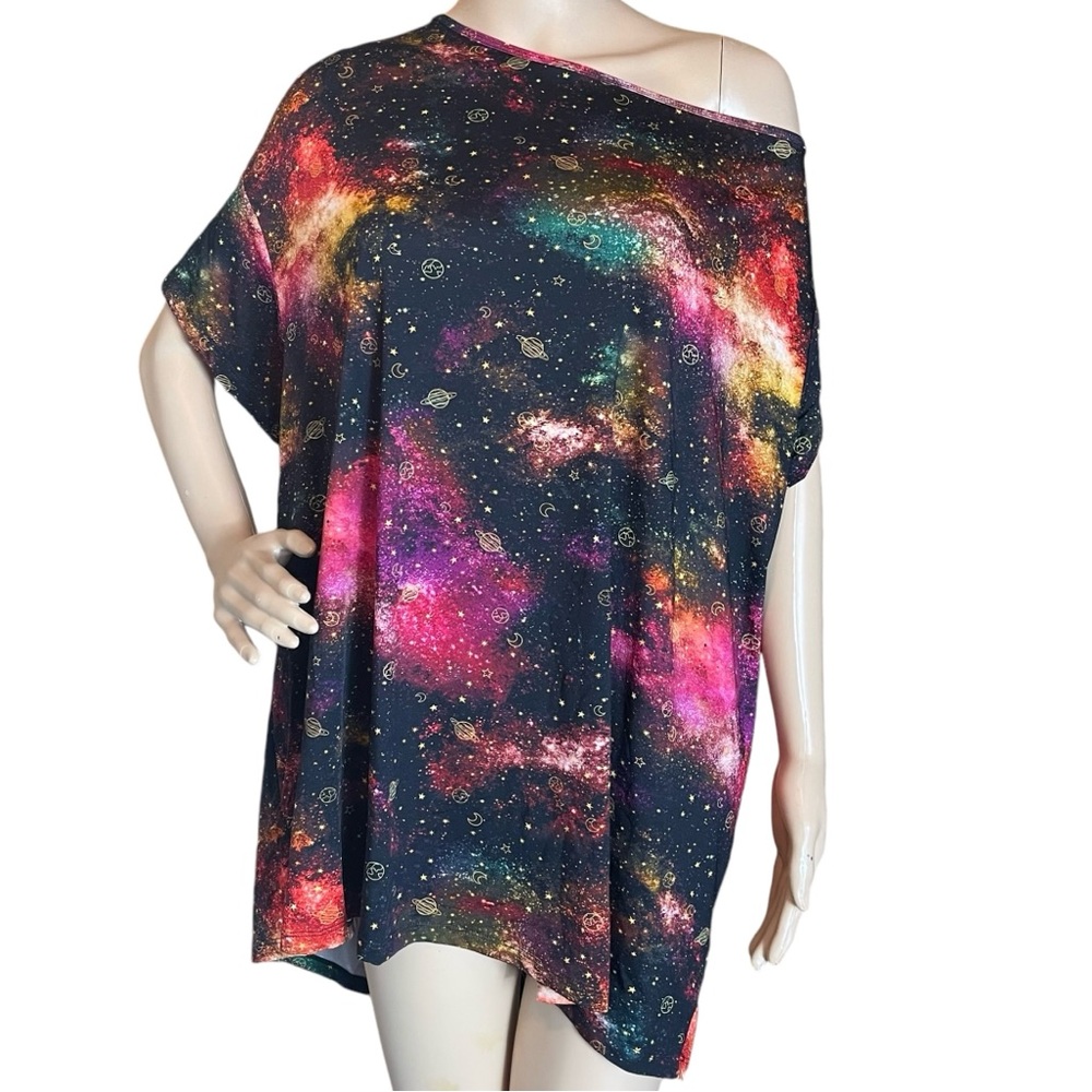 TORRID ACTIVE 4X off shoulder tech jersey bright galaxy cosmo